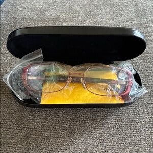 AUTHENTIC Women’s Fendi Burgundy Glasses NEW w COA W Hard Fendi case